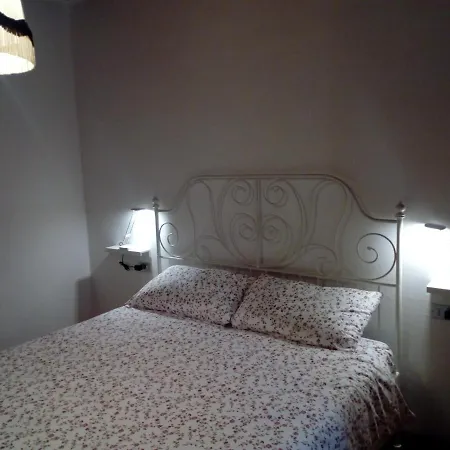 Center, Contrada Del Prato