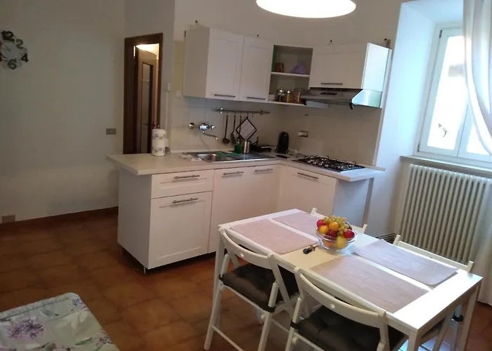 Center, Contrada Del Prato شقة *