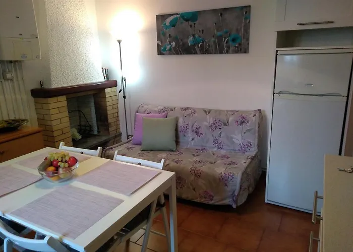 Center, Contrada Del Prato شقة