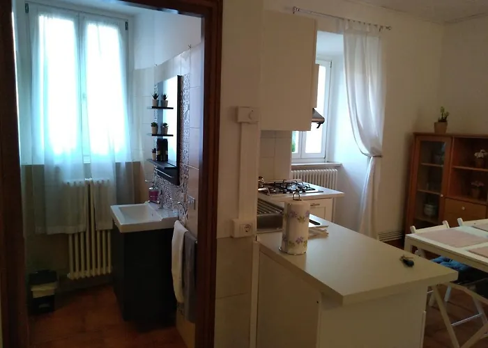 Apartment Center, Contrada Del Prato *